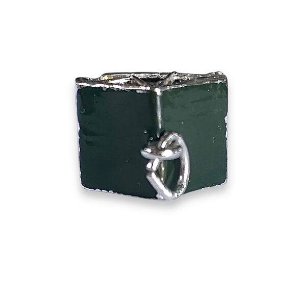 Vintage Charm Travel Trailer Camper Silver Tone Wheels Turn Whimsical 1950s RARE - Picture 7 of 13